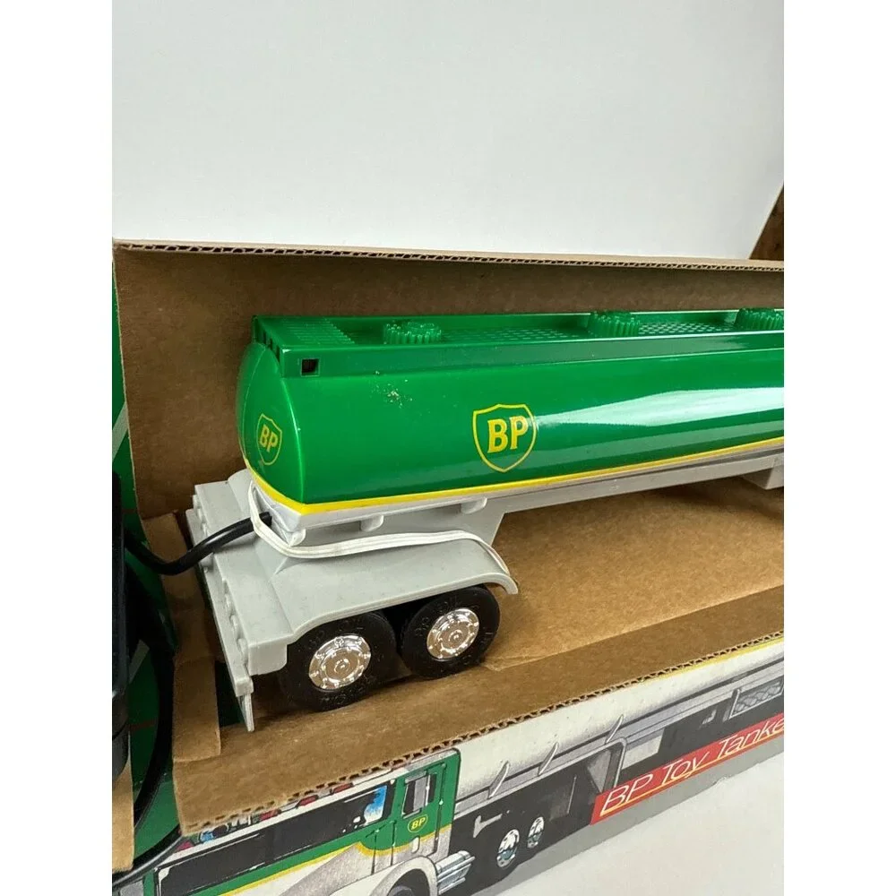 Vintage Bp 1992 Limited Edition 1:24 Remote Control Toy Tanker Truck Not tested